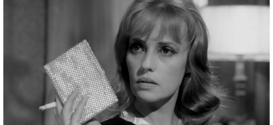 Eva (1962) Action