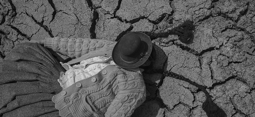 Terres souillées, corps blessés Photographie