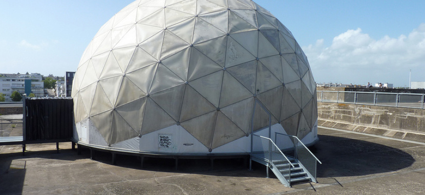 Le Radôme, Toit de la base sous-marine Art contemporain