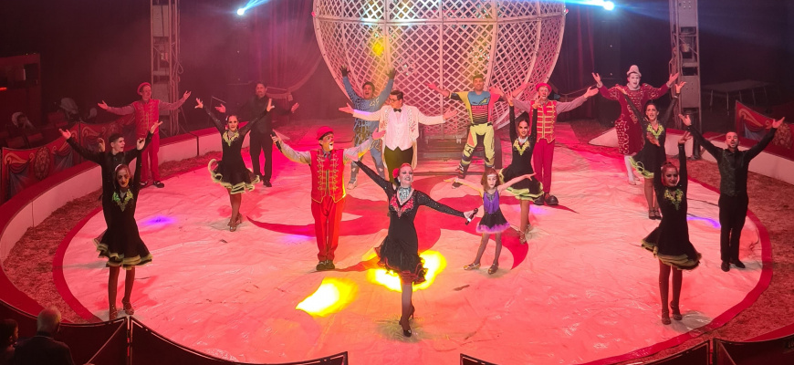Cirque Nicolas Zavatta Douchet - Olé Cirque