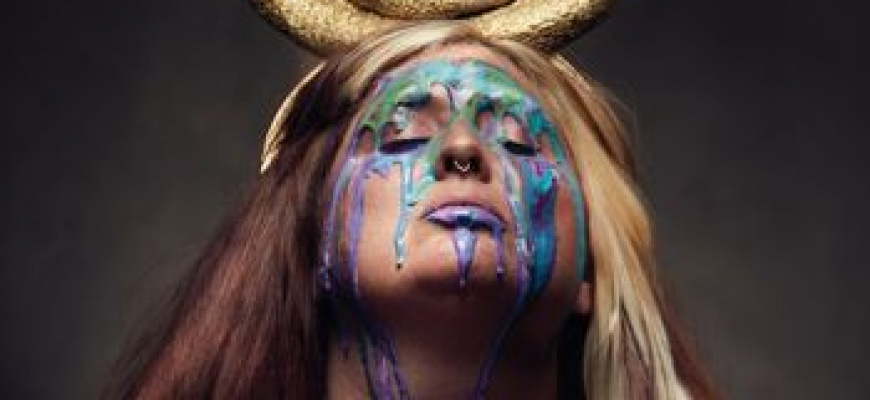 Sarah McCoy. Rock/Pop/Folk