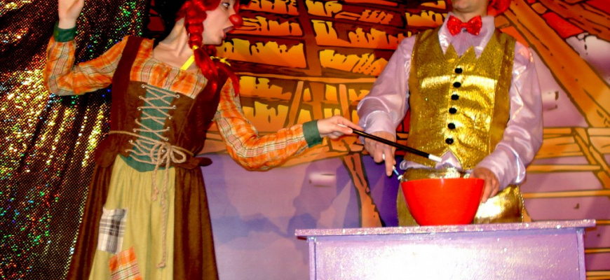 Gabilolo et Malolotte à peu près magiciens Théâtre