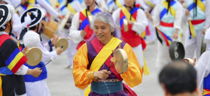 Musique traditionnelle : Woori culture and arts Center - Gulim Pungmulnori Performance - Festival du Printemps Coréen  Musique du monde