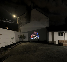 Image  Projection extérieure / Big Big HUG - Réparez les lieux  Performance