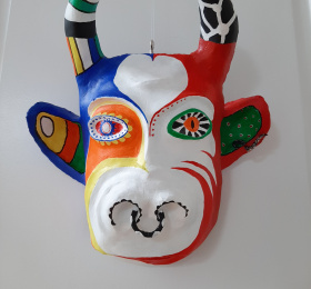 Image Stage intergénérationnel totem et papiers machés Atelier/Stage