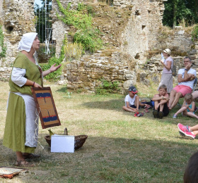 Image La vie quotidienne au Moyen-Âge  Visites et sorties