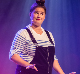 Image Elodie Poux Humour