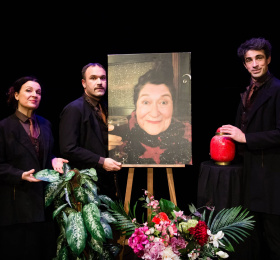 Image La Famille Bijoux Théâtre