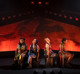 Image Marguerite : le feu - Emilie Monnet Théâtre