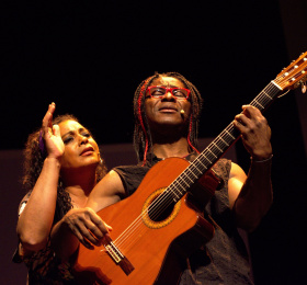 Adama & Aboko - Dana Luciano et Simon Nwambeben