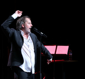 Christophe Alévêque – Revue de presse