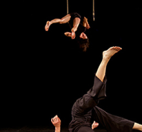 Image En haut en bas Danse