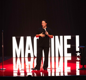 Image Samuel Bambi « Machine! » Humour