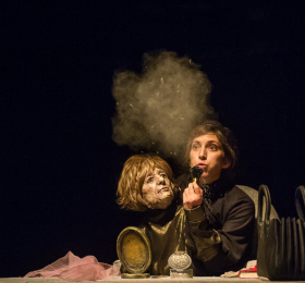 Image Tchaïka, Cie Belova Iacobelli, Festival Saperlipuppet Marionnettes/Objets